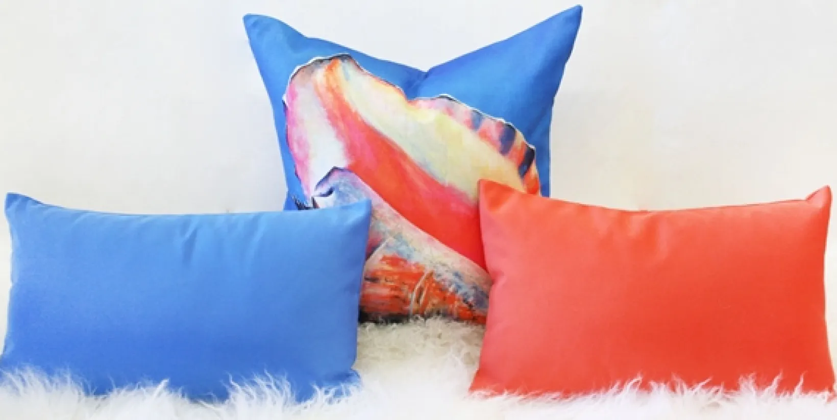 Captiva Queen Conch Throw Pillow 20x20
