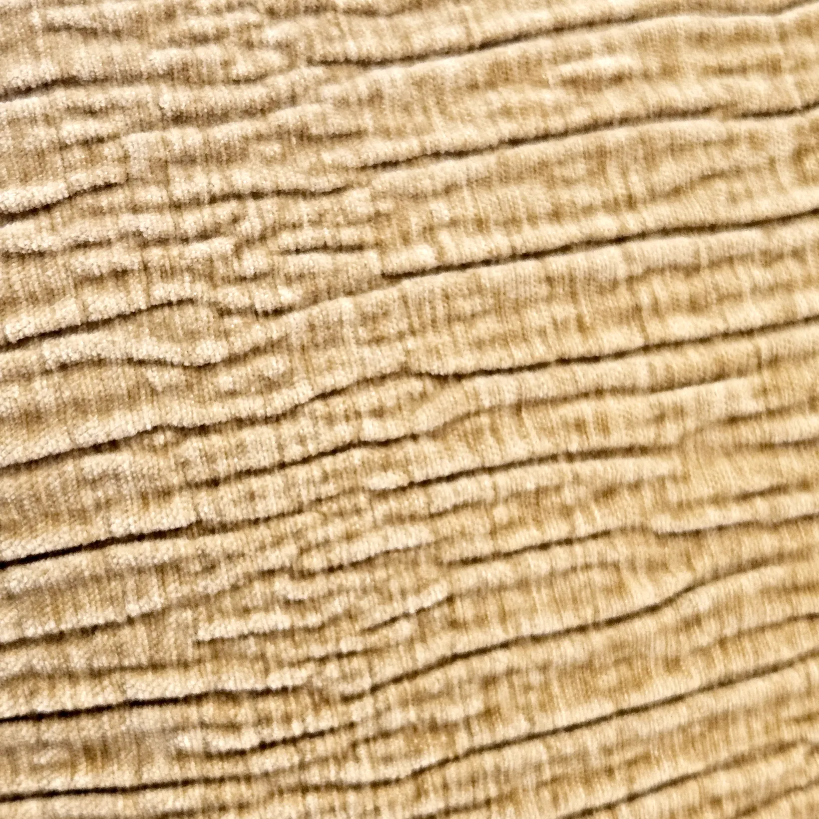 Loloi Gold Textured Throw Pillow 22x22